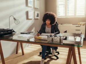 Negocio desde casa rentable: Cómo emprender exitosamente trabajando desde casa negocio-rentable-desde-casa