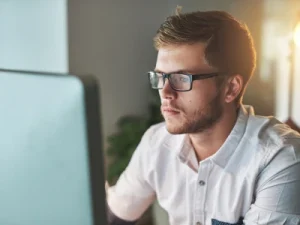 Ganar dinero desde casa con Netflix y Apple ganar dinero desde casa con netflix o apple